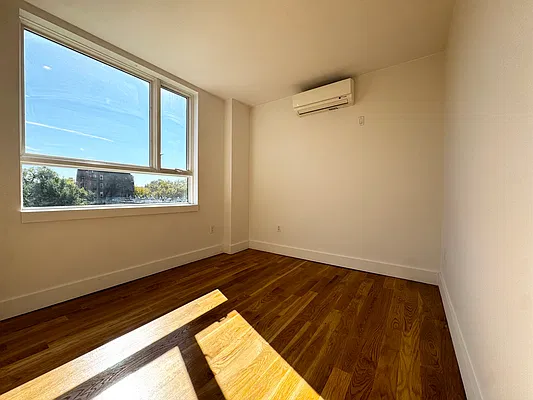 Bedroom, photo 3