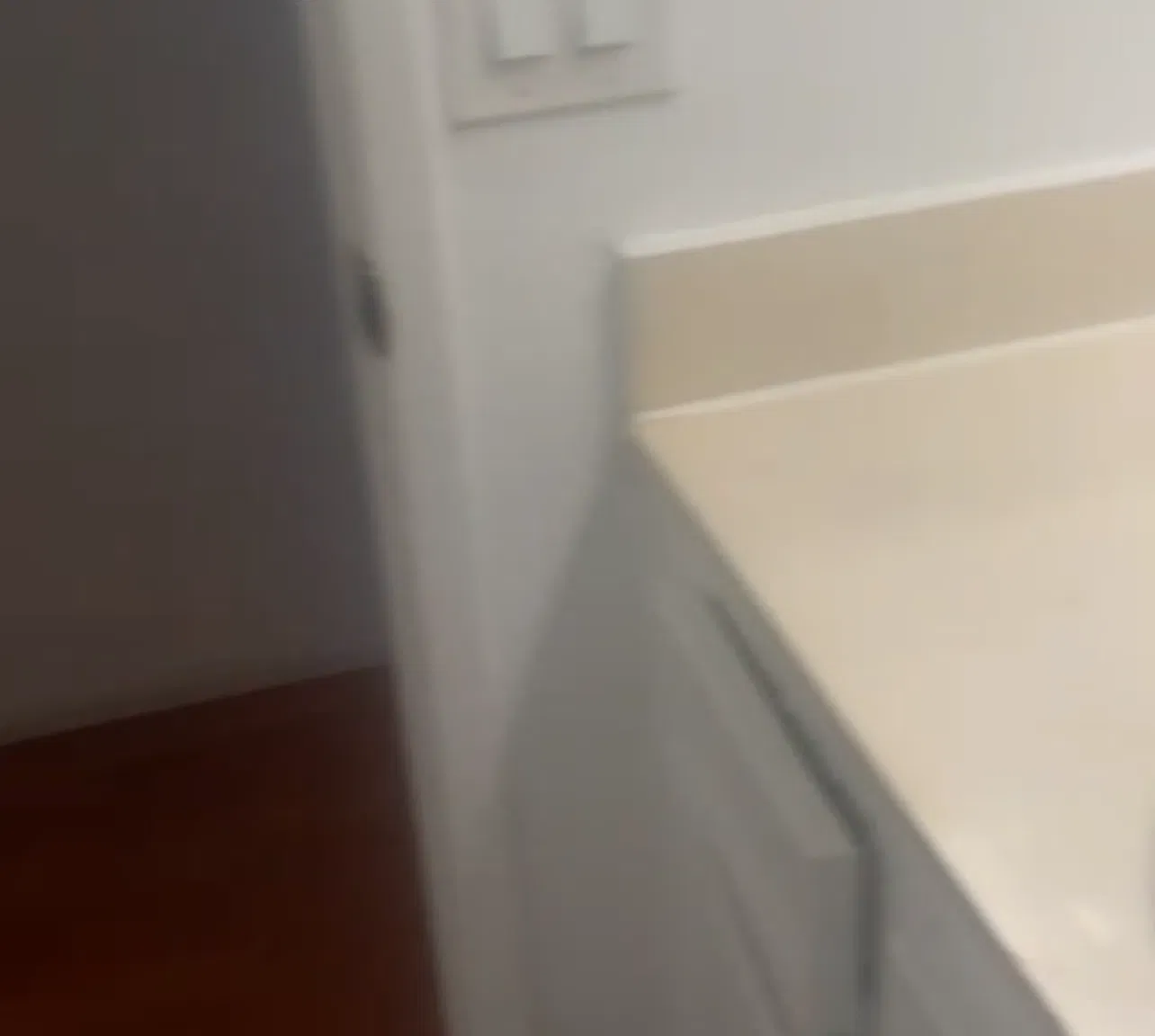 3 bed, 1350 sqft, $950 — Photo 3