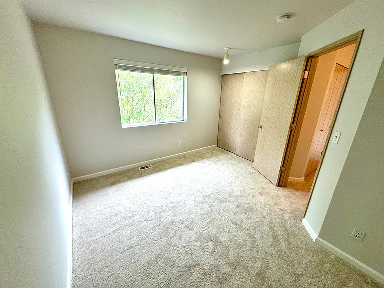 Upstairs Bedroom 1