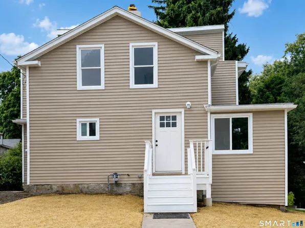 1038 W Main Street, Waterbury, CT 06708