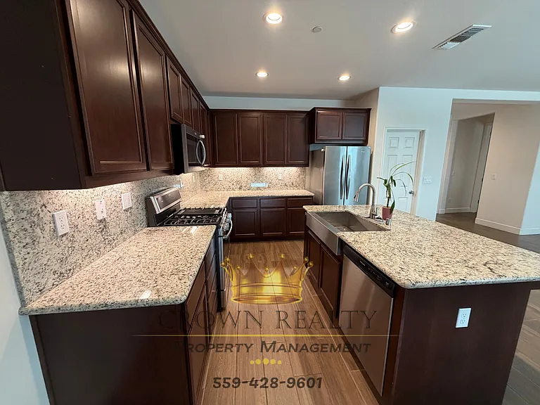 3315 S Meadowbrook St — Photo 8