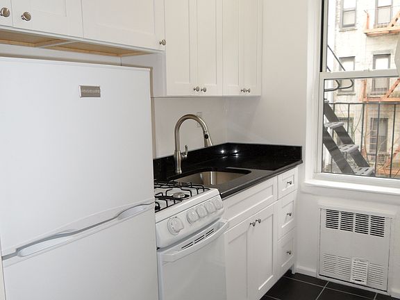 2nd image of 242 E 89th St APT 2C
