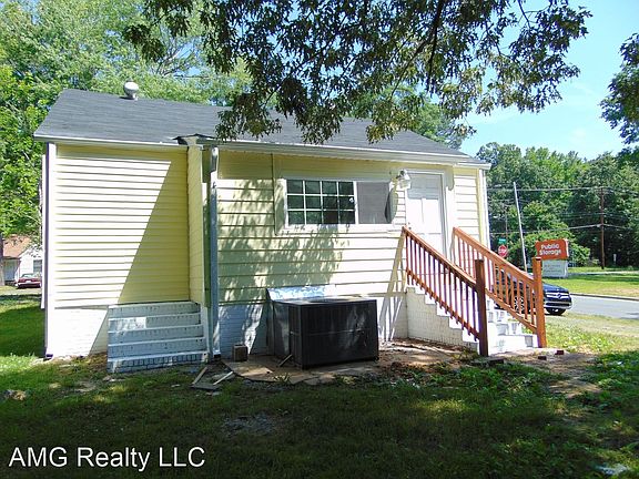 3rd image of 614 E Club Blvd
