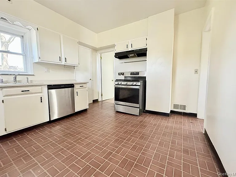 505 Prospect Ave — Photo 8