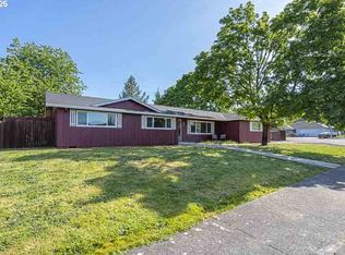 611 NE Bockes Loop, Sheridan, OR 97378