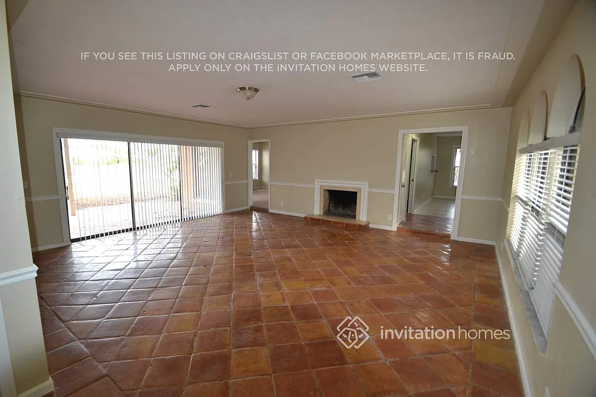 Building Photo - 4689 Palo Verde Dr