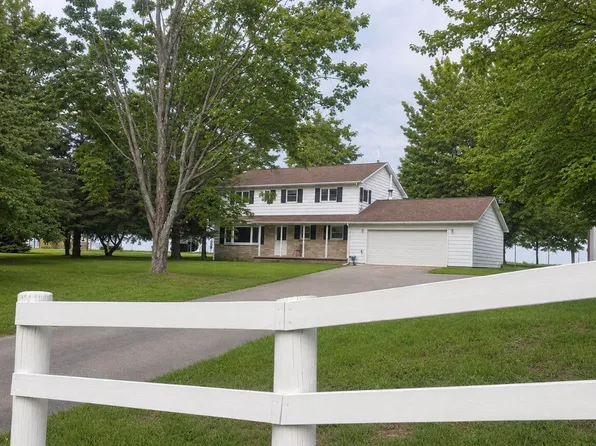 5476 M 33, Onaway, MI 49765