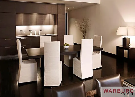 Sold by Warburg | media 3
