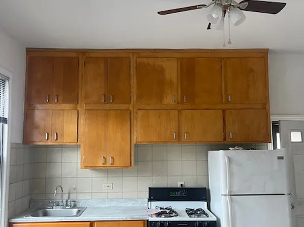 3224 S Morgan St APT 2R, Chicago, IL 60608