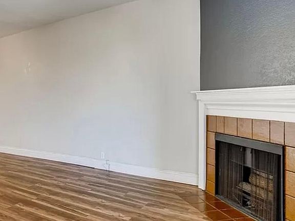 2nd image of 2101 E 21st St Unit 316