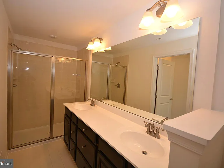5942 Leben Dr — Photo 18