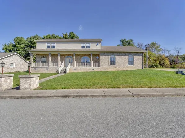 102 Warren St, Shady Spring, WV 25918