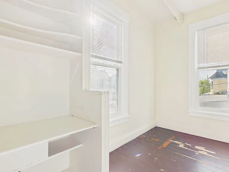 221 N Spring St — Photo 18