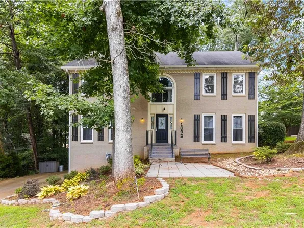 1692 Windsor Chase Ct, Lawrenceville, GA 30043