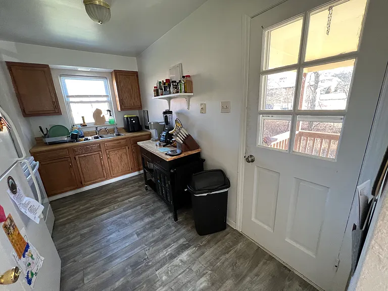 122 Parkwood Ln — Photo 7