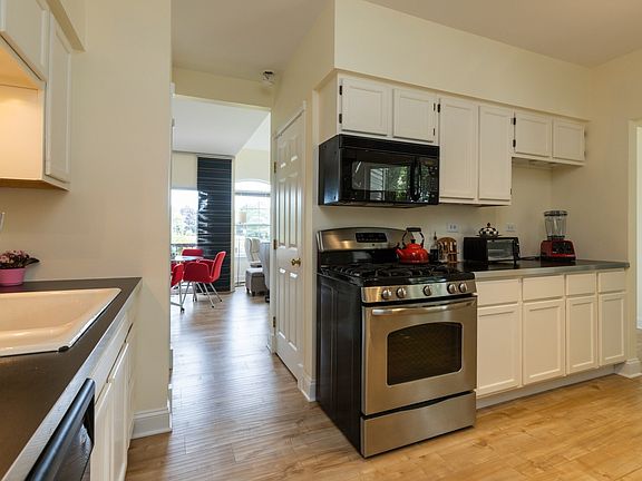 3rd image of 13346 W Heiden Cir
