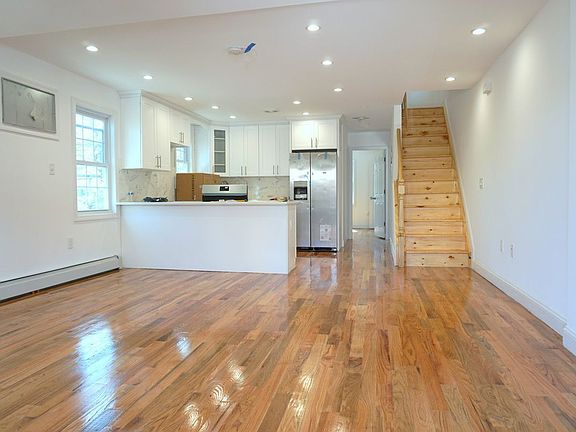 2nd image of 8966 134th St