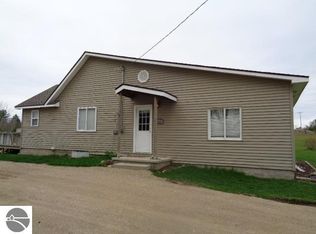 198 E Houghton Creek Rd, Rose City, MI 48654