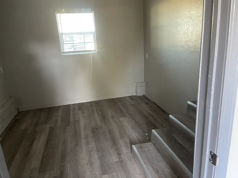 3201 S Meta Ave — Photo 6