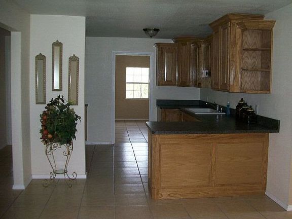 5th image of 9462 W 25th St