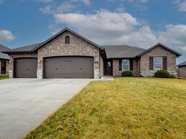 5620 S Cottonwood Drive, Battlefield, MO 65619