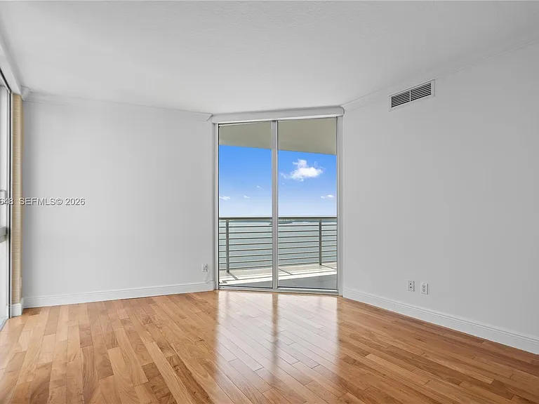 335 Biscayne Blvd #4112 — Photo 52