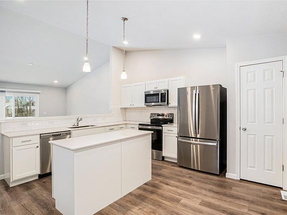 7th image of this home