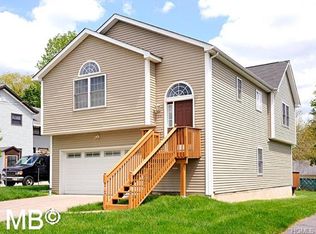 214 Cottage St, Middletown, NY 10940