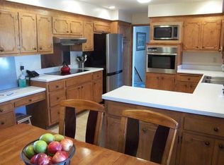 4905 Hibiscus Ave, Edina, MN 55435