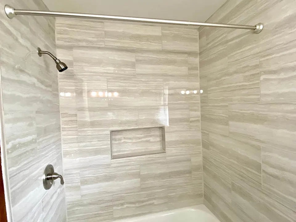 Brand New Ceramic Tiled Bath Room!