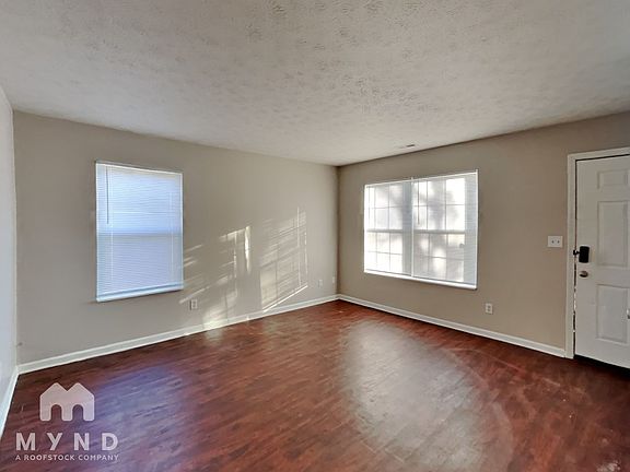 2nd image of 3742 Caroline Ave