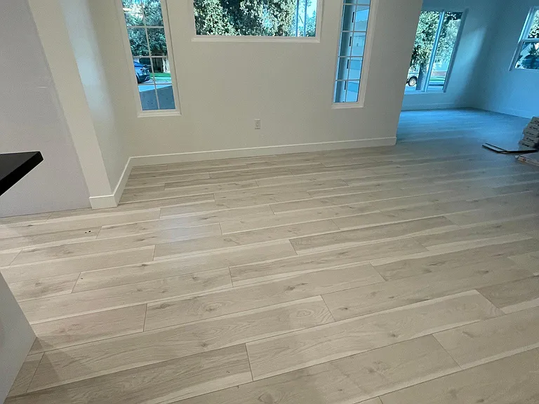 1049 Davis Ave — Photo 12