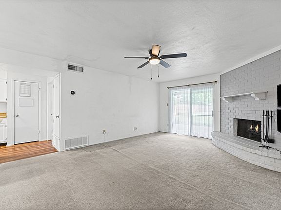 5th image of 525 Alva Dr