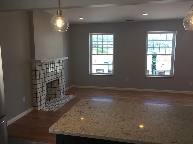 136 E 8th Ave #1 — Photo 9