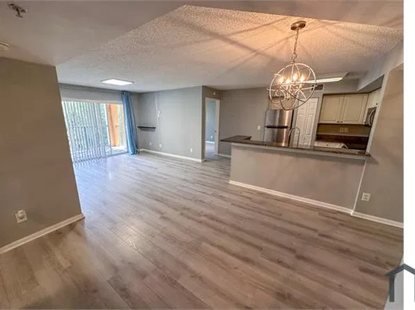 1250 Wildwood Lakes Blvd, Naples, FL