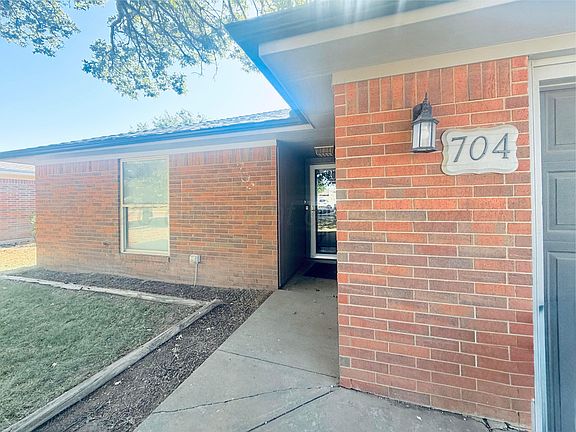 2nd image of 704 Floyd Ave