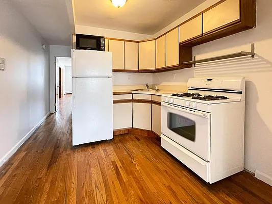 Rented by Brooklyn Blocks Real Estate | media 2