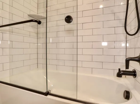 32 Oakland Avenue image 18 of 32