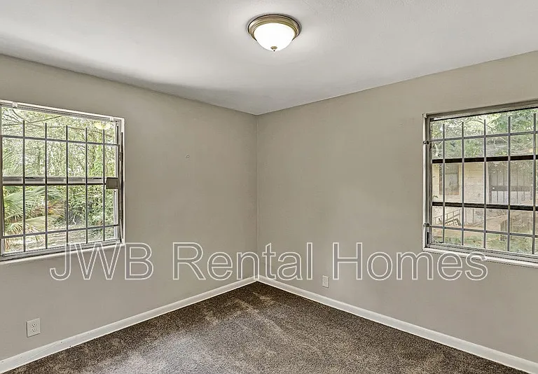 6863 W Virginia Ave — Photo 8