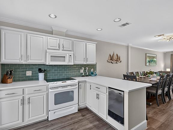 4th image of 2800 Scenic Gulf Dr Unit 27