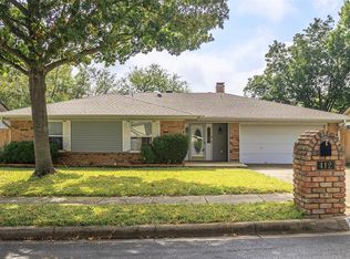 412 Rhineland Rd, Benbrook, TX 76126