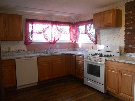 5th image of 111 Ithaca Rd