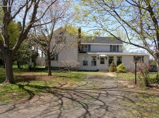 18 Grouser Rd, Somerset, NJ 08873