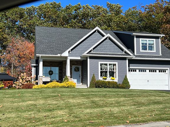 4th image of 72 Balsam Hill Rd