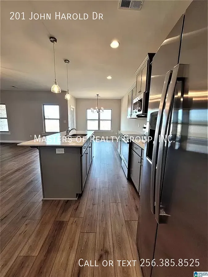 Limited-Time Move-In Special: Receive a $750 Leasing Incentive Credited Across Your First 6 Months! — Photo 4