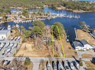 1210 Neuse Drive, Oriental, NC 28571