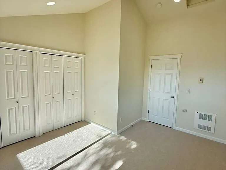 7114 California Ave SW #F — Photo 15