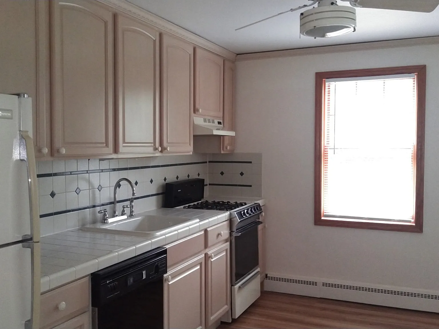 Pershing Pl, Keyport — Photo 3