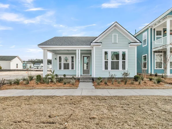 749 Blueway Ave, Summerville, SC 29486