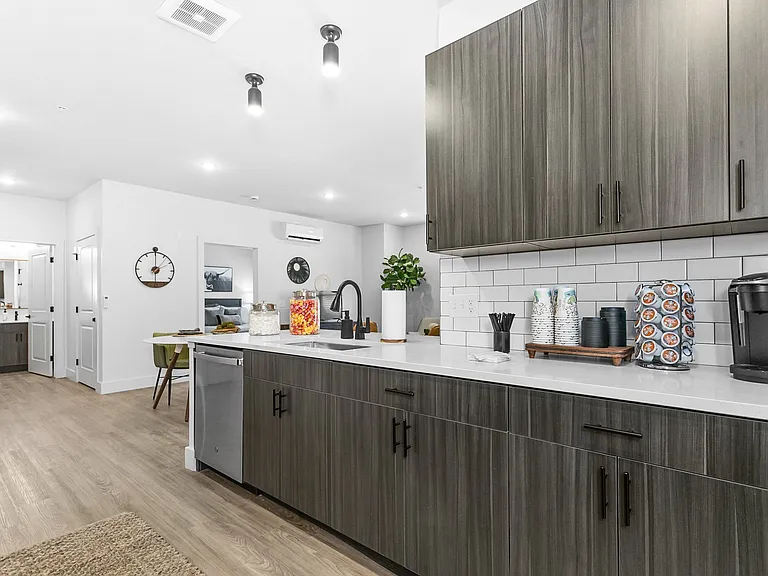 The Pike Apartments — Photo 3